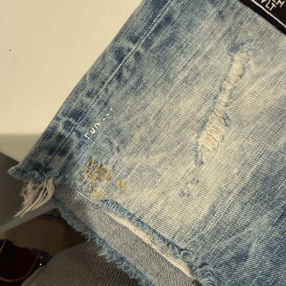 American Eagle Outfitters Classic Blue Jeans - Picture 3 of 9